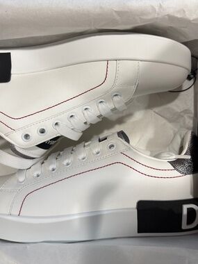 NIB DOLCE AND GABBANA PORTOFINO SNEAKERS WHITE AND BLACK WITH RECEIPT